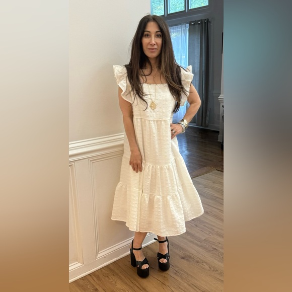 Textured Dress Tiered Ruffle Sleeve Midi Beautiful - Picture 6 of 10